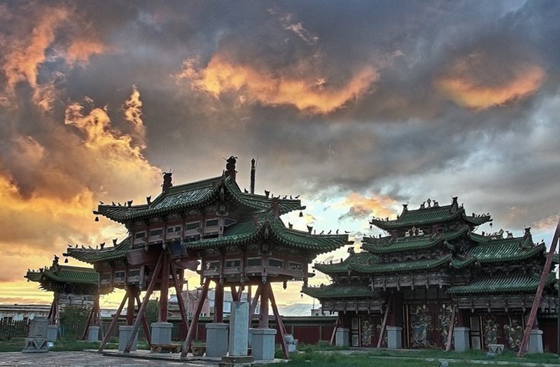 Хааны ордонд тавтай морилно уу